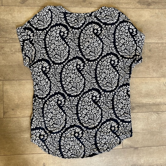 Gap women’s blouse size small - Picture 7 of 8